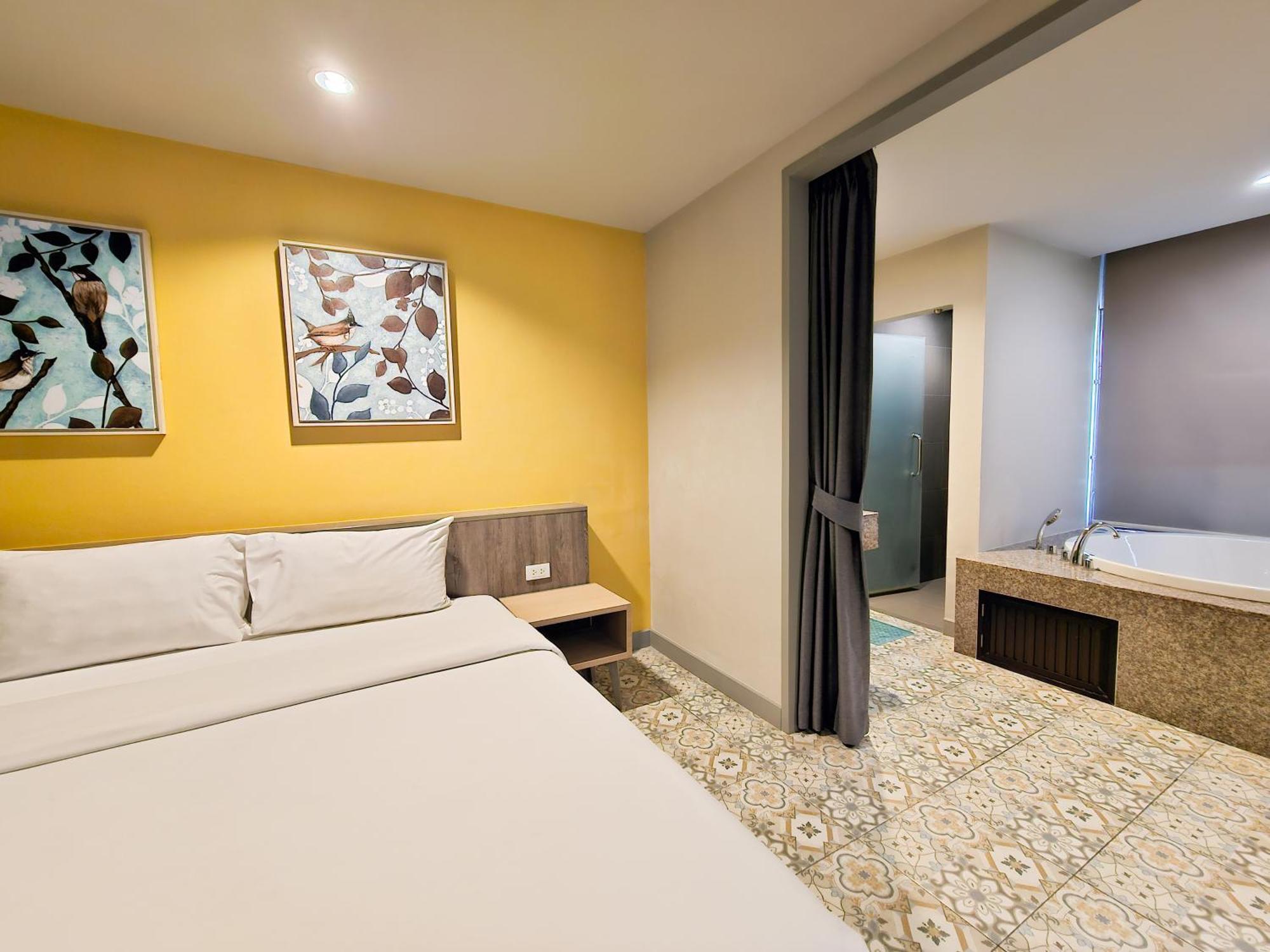 Recenta Suite Phuket Suanluang מראה חיצוני תמונה