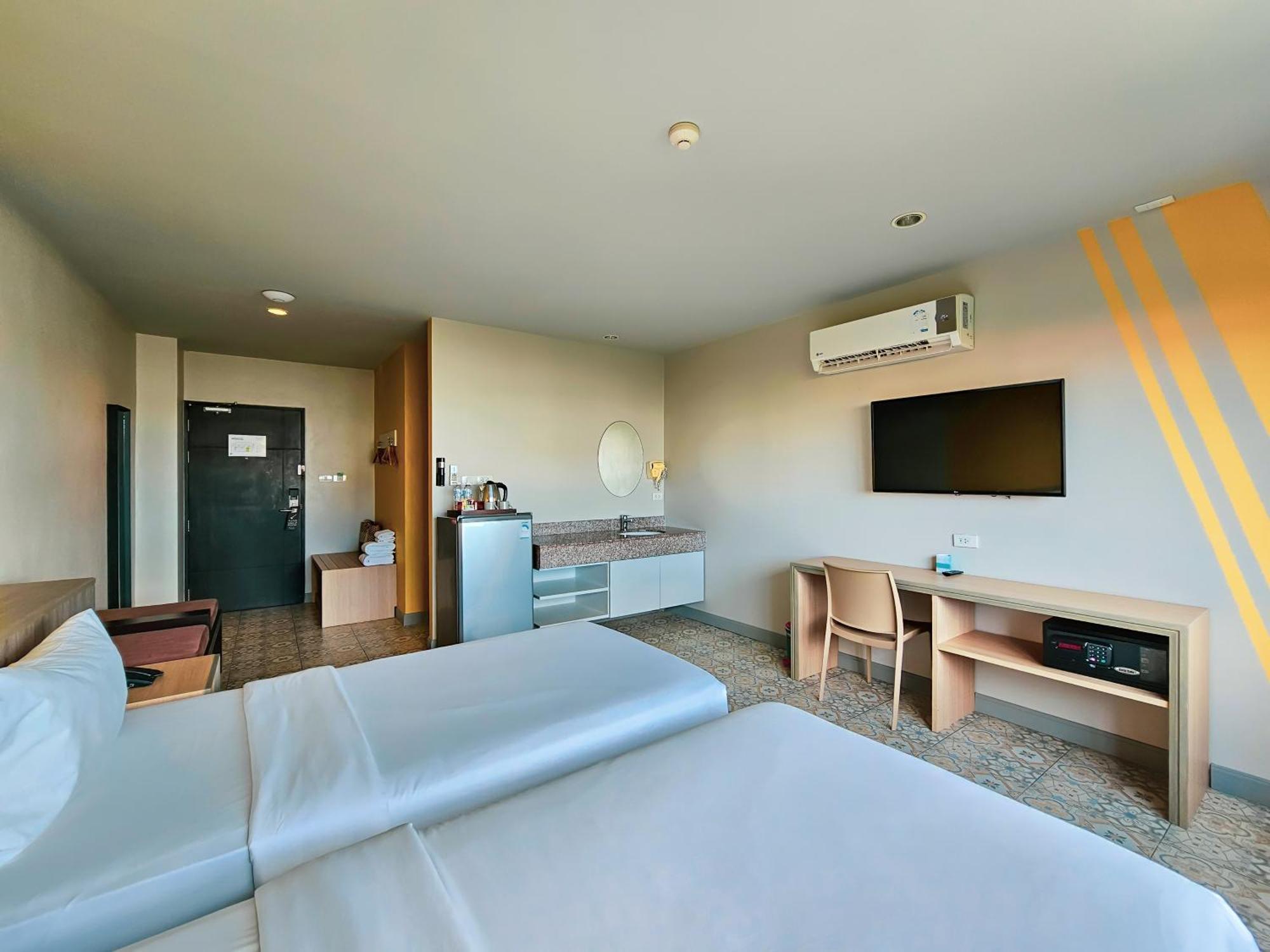 Recenta Suite Phuket Suanluang מראה חיצוני תמונה